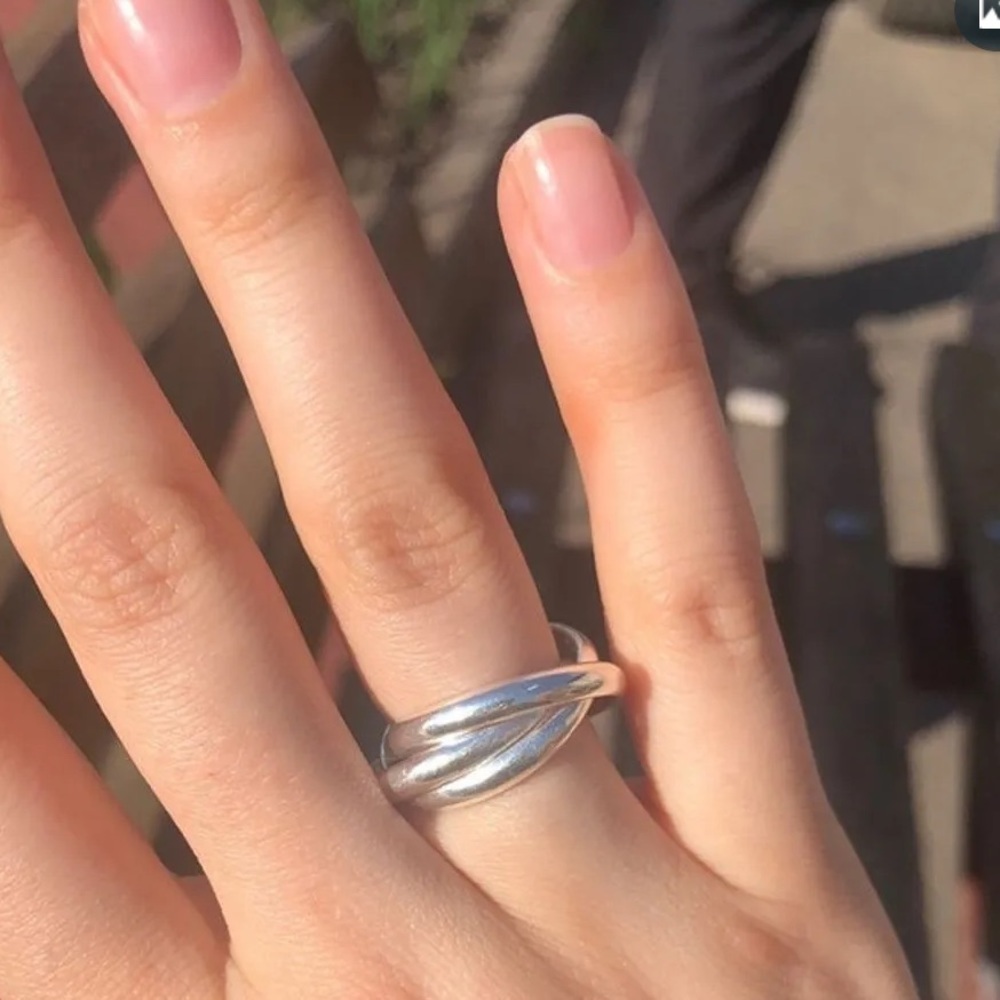 Silver Triple Interlocking Rings Size 8 - Picture 9 of 10
